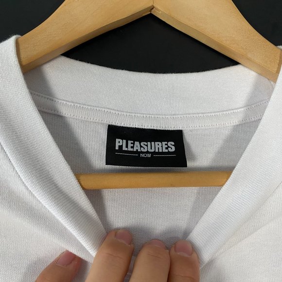 Pleasures Fetish T-shirt white / black mens size small - Picture 4 of 7